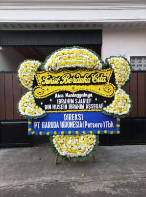 Papan Bunga Duka di Ompang Tanah Sirah